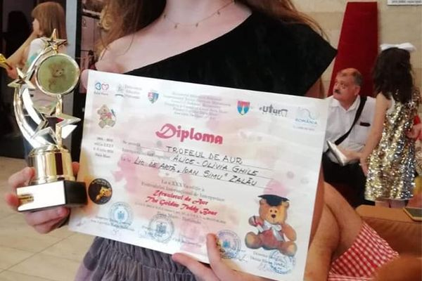 Alice Ghile , “Trofeul de aur” – la Festivalul “Ursulețul de Aur”