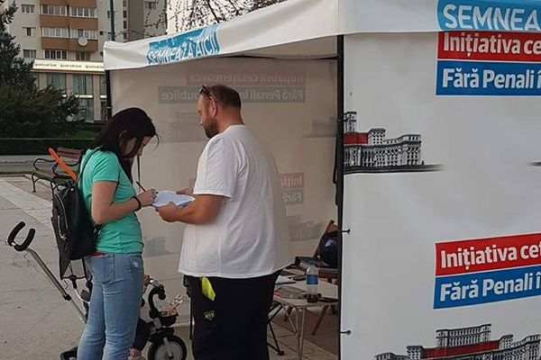 Sălăjenii sunt așteptați să susțină inițiativa "Fără penali în funcții publice"