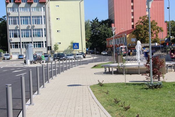 Modernizări  în buricu' târgului.  Iz european în parcarea pieței agroalimentare