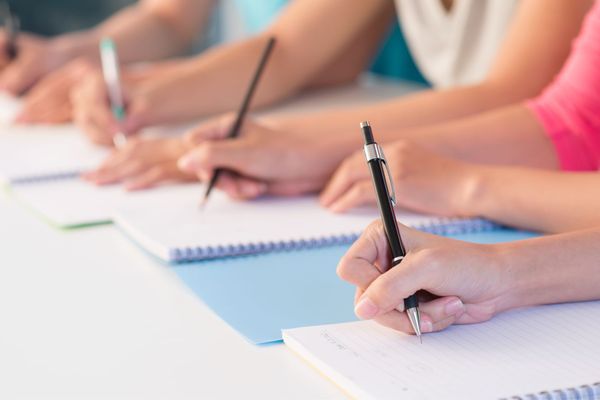 Liceenii sălăjeni pot studia gratuit în SUA. Ce condiții trebuie să îndeplinească