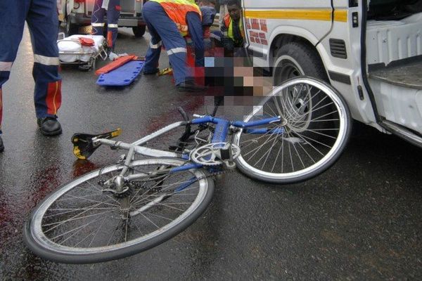 Fetiţă de 10 ani, accidentată în Românaşi