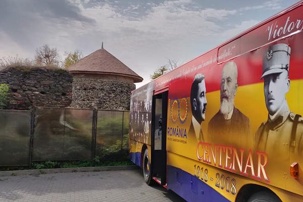 Autobuzul „Centenar Călător” ajunge la Şimleu Silvaniei