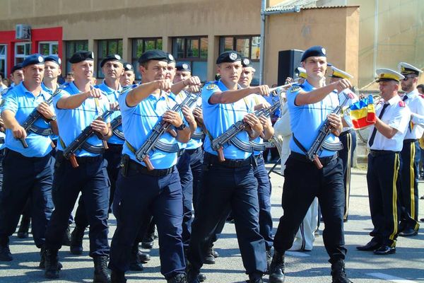 Admitere la şcolile MAI. Jandarmeria Sălaj selectează tineri candidaţi care vor să devină jandarmi