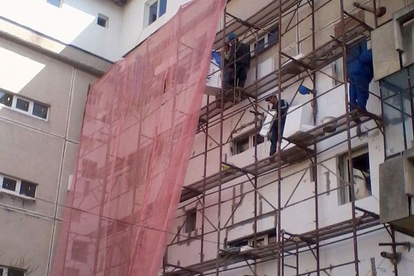 14 blocuri din municipiu intră în reabilitare termică