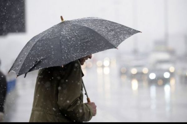 Meteorologii avertizează! De Crăciun, ploi și lapoviță