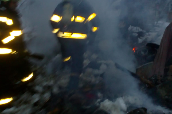 La Ileanda: trupul carbonizat al unui bărbat, descoperit în urma unui incendiu