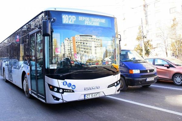 În municipiul Zalău, o nouă linie de transport public pentru elevi