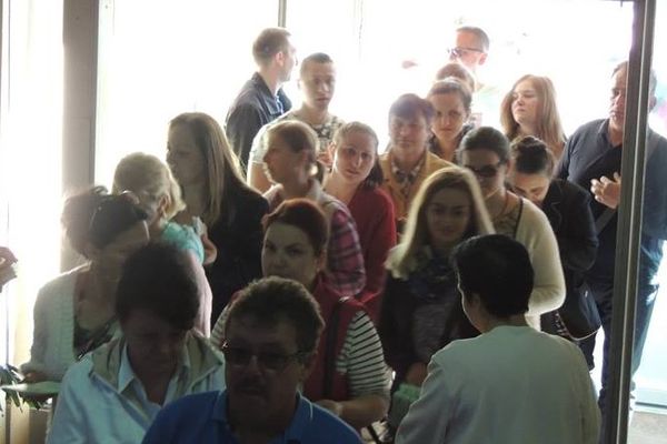 Coadă la șomaj pentru acordarea de subvenții. 260 de convenții încheiate într-o singură zi