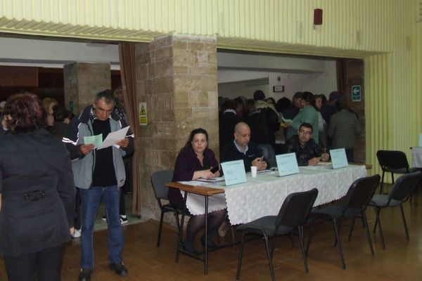 Se caută mână de lucru. Peste 190 de oferte de muncă pentru persoanele cu studii medii