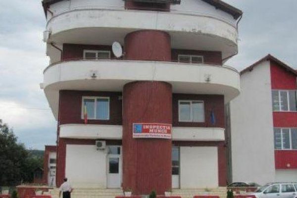 Amenzi şi avertismente cu nemiluita aplicate de inspectorii de muncă