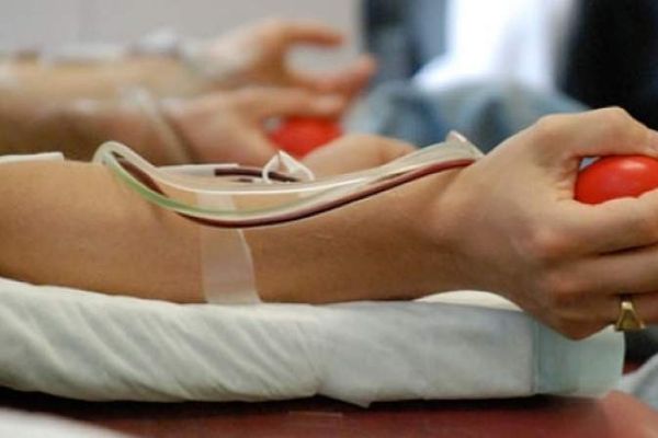 Caravana mobilă pentru donare de sânge, prin localităţile judeţului. Donând sânge, salvăm vieţi!