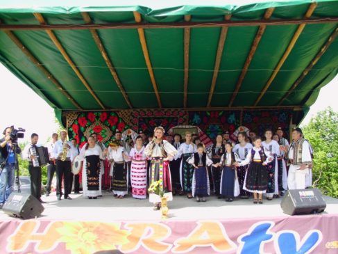 La Pria, spectacol pentru fiii satului şi iubitorii de folclor