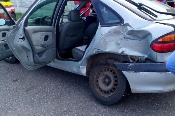 Accident cu două victime pe drumul judeţean 1F, între localitățile Românași și Poarta Sălajului