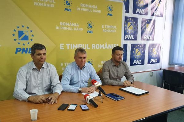 Radu Căpîlnaşiu şi-a dat demisia din funcţia de preşedinte PNL Zalău şi din funcţia de consilier judeţean