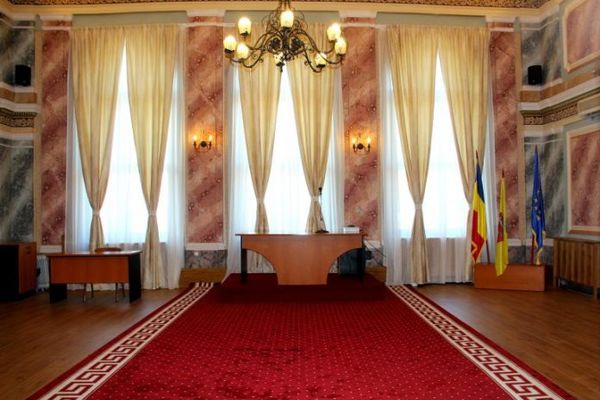 În primele patru luni ale acestui an, în Sălaj: căsătoriile în creştere, divorţurile în scădere