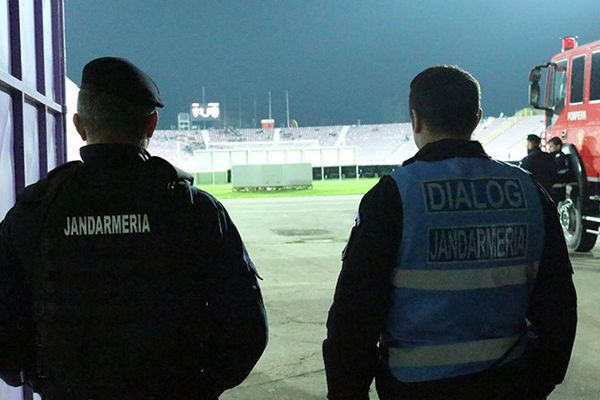 Au pescuit fără permis şi au fost amendaţi de jandarmi