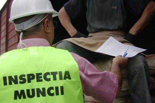 Angajatori din Sălaj, sancţionaţi pentru munca la negru şi neacordarea salariului minim