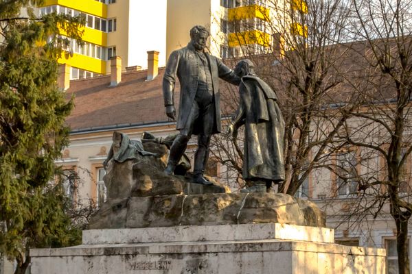 Grupul statuar ”Wesselenyi”, restaurat cu peste 470.000 de lei. Lucrările, realizate de o firmă din Crasna