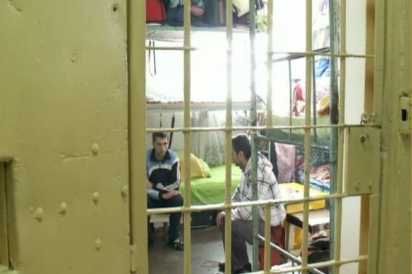 Peste 500 de condamnați eliberați în urma recursului compensatoriu au recidivat în ultimii doi ani