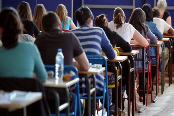 Elevii vor avea mai puține ore la școală