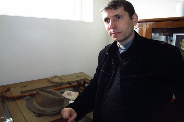 Din partea Administrației Prezidențiale din România, distincție importantă pentru Parohia Greco-Catolică Bădăcin