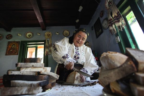 Fotografii din Sălaj în expoziție Centrul Cultural ''Reduta'' din Brașov