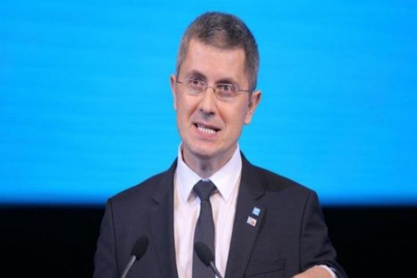 Barna, cu mandatul pe masă! Mai mulți lideri USR i-au cerut DEMISIA