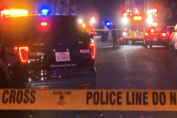  Atac armat într-o casă în care peste 30 de persoane urmăreau un meci de fotbal: patru morți și șase răniți 