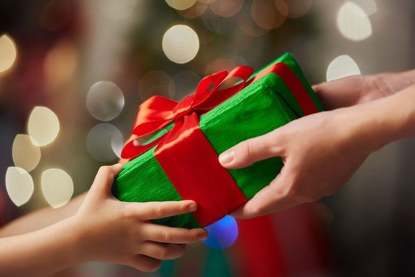 Cinci metode să dăruiești și să te dăruiești de Sărbători