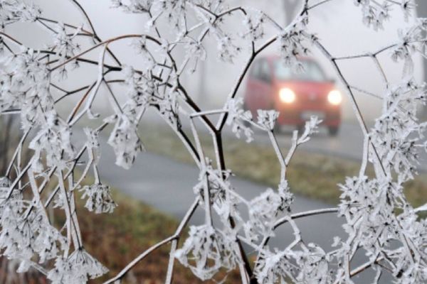 Informare meteo de vreme rece, ninsori, polei și vânt