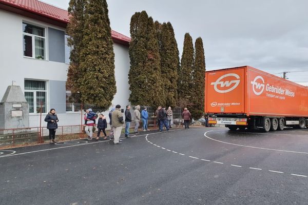 Peste 3.000 de copii din Sălaj au primit cadouri în cadrul acțiunii ”Camionul de Crăciun”