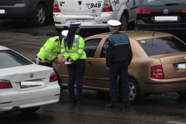 Sâmbătă, polițiștii au aplicat la nivel național sancțiuni contravenționale în valoare de peste 2.300.000 lei