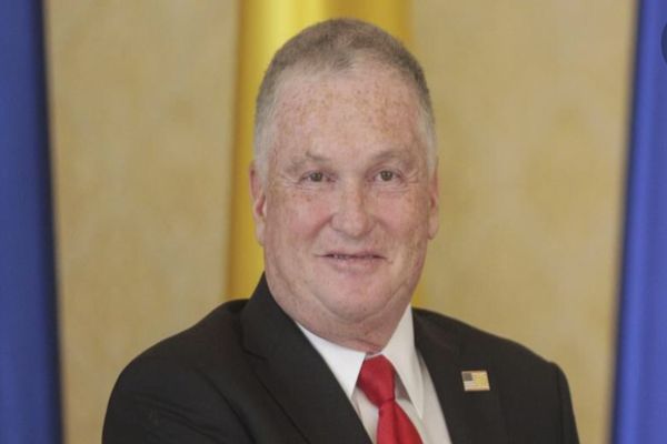 România, la un pas de măreție, transmite astăzi ambasadorul SUA în țara noastră