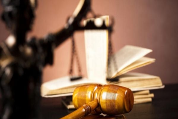 Primarii vor să-și asigure pensiile speciale. Ar putea da în judecată Guvernul