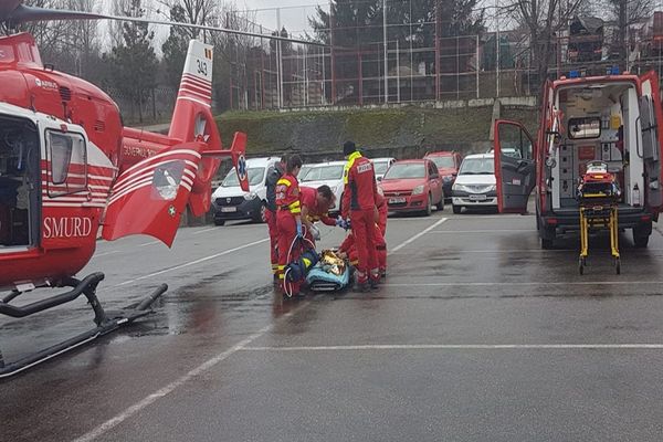 Elicopterul SMURD de la Jibou, probleme tehnice la Cluj