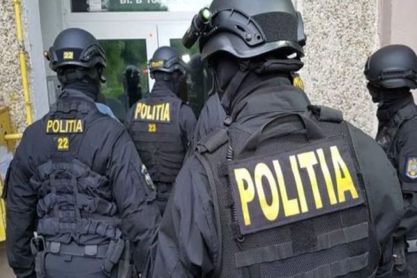 90 de percheziții, pentru destructurarea grupărilor de criminalitate organizată