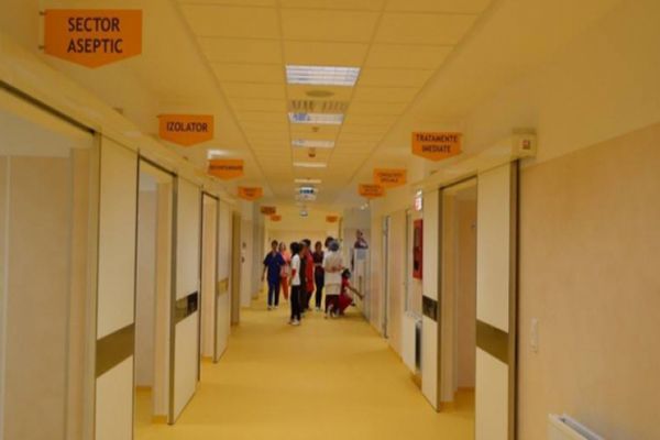 Internările pentru intervenții chirurgicale care nu sunt urgente se suspendă. În 48 de ore sunt externații pacienții care nu sunt urgențe