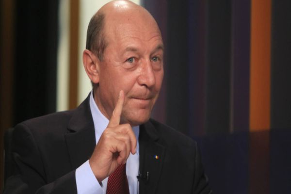Traian Băsescu, la Realitatea PLUS: „S-a ridicat prea repede starea de urgență. La noi încă nu a ajuns valul doi de coronavirus”