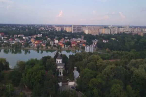 „Culisele statului paralel”: Dezvăluiri despre cum dispar spațiile verzi din Capitală - cel mai mare JAF imobiliar. Caracatița retrocedărilor din Sectorul 2