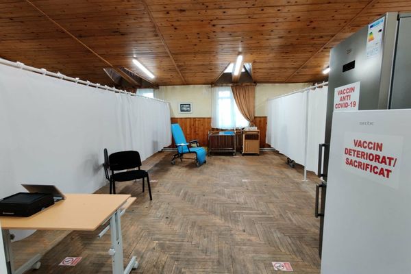 Campania de vaccinare anti-CoVid în județul Sălaj începe pe 4 ianuarie, în 12 centre! Primele vizate, cadrele medicale