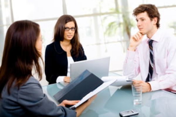 Angajatorii români nu-și pot obliga salariații să se vaccineze anti-COVID