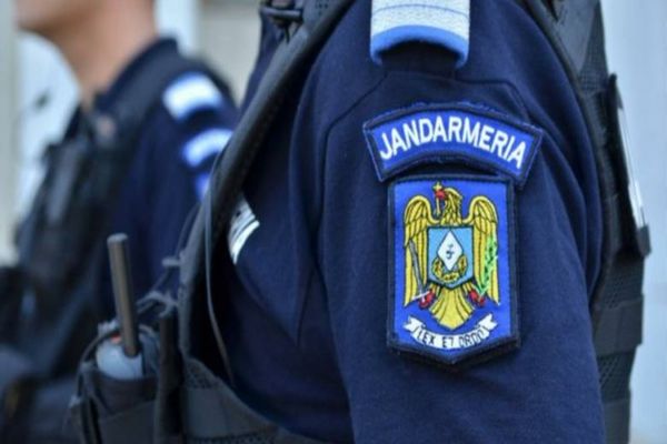 Scandal între două familii din Zalău, aplanat de jandarmi și polițiști! S-a lăsat cu amenzi