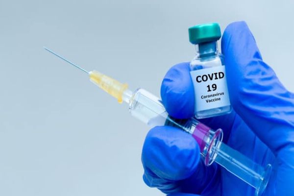A început maratonul de vaccinare anti-Covid a adolescenților