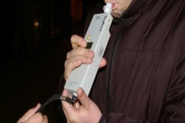 Trei sălăjeni, prinși la volan cu alcool la "bord"