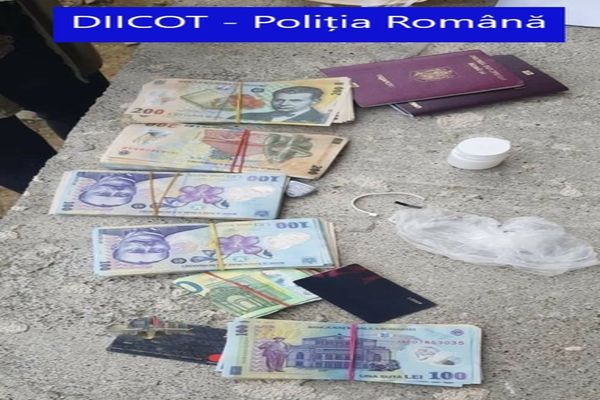FOTO: Percheziții DIICOT în Cluj, Satu Mare și Sălaj la falsificatori de bani! Ce au mai descoperit anchetatorii