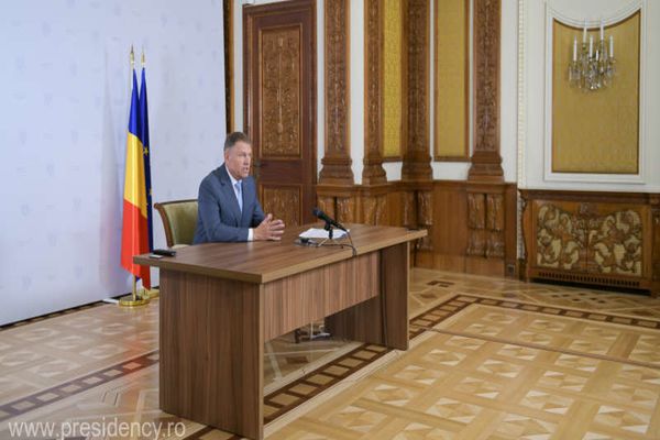 Klaus Iohannis a promulgat legea privind reducerea vârstei de pensionare 