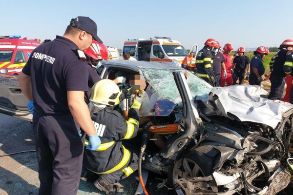 Bilanțul accidentelor rutiere din weekend: 24 de morți și zeci de răniți