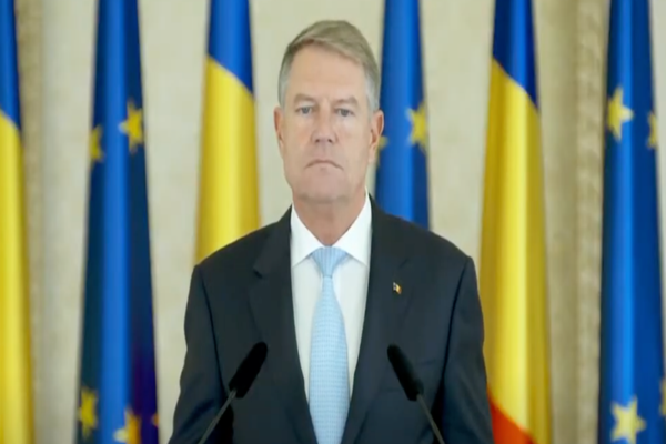 Mesajul președintelui Iohannis de Anul Nou: ”Noi, ca națiune, trebuie să ieșim mai puternici și mai uniți din această criză sanitară teribilă”