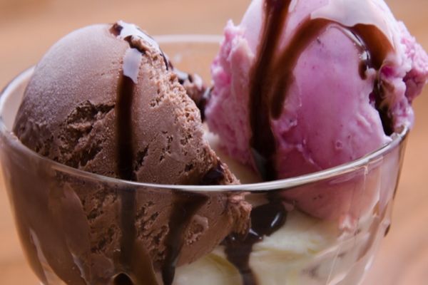 Mai multe tipuri de înghețată, retrase de la vânzare! PERICOL pentru SĂNĂTATE