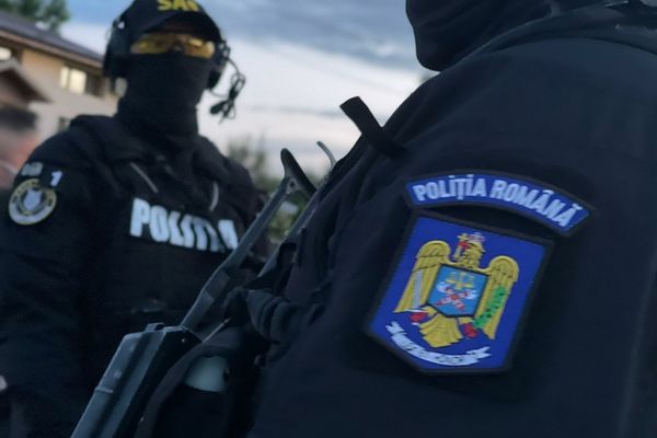 Turc, reținut de polițiștii sălăjeni! Și-a amenințat soția cu moartea
